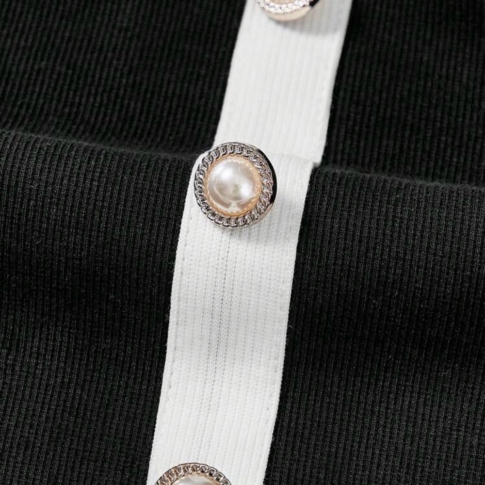 New Y2K Stylish Black and White Halter Top with Pearl Buttons And a Bow size S - Picture 2 of 6
